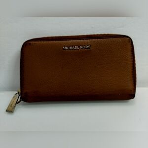 Michael Kors Jet Set Travel Large Continental Pebbled Leather Wallet Luggage